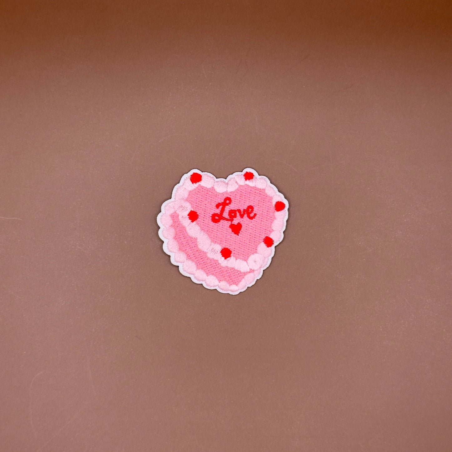 Retro decorated Love cake embroidered patch