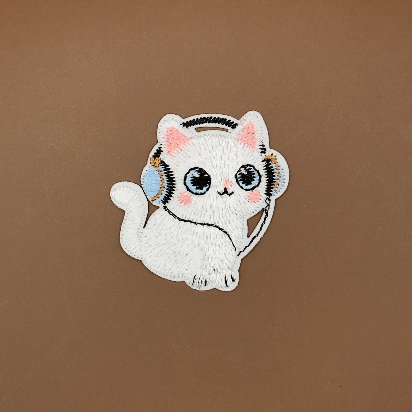 Headphone Kitten Patch (White)